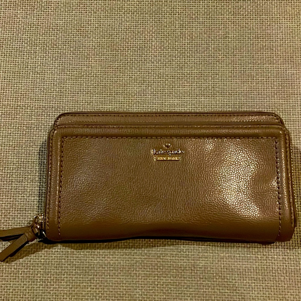Like New Kate Spade New York Wallet Purse Bag Portfolio Card Holder Clutch Case